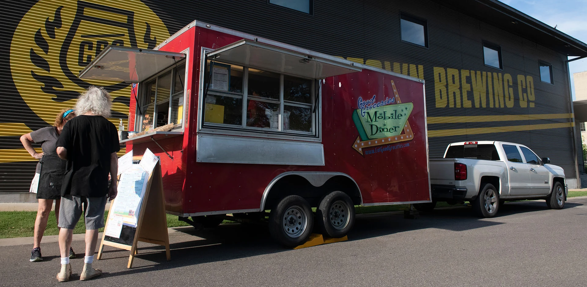 Eat Good Groceries Mobile Diner